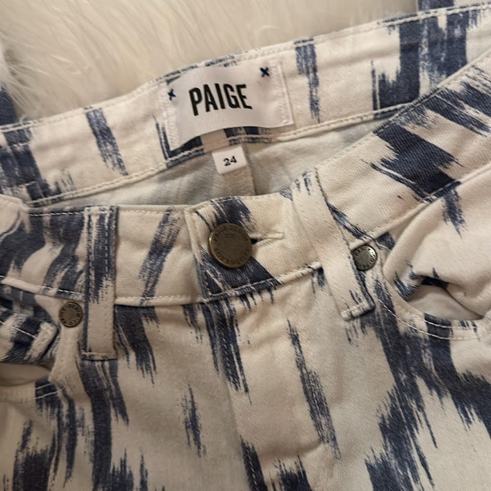 ✨PAIGE Skinnies✨ - Picture 3 of 9